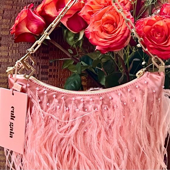 🌺🎉HP🎉🌺 NWT Cult Gaia Gia Ostrich Feather & Pearl Shoulder Bag Azalea 🌟Rare🌟 - Picture 2 of 16